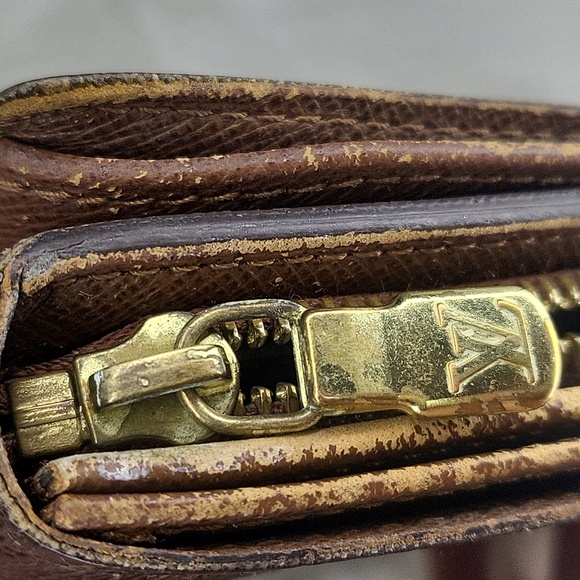 Louis Vuitton Porte Monnaie Billets Tresor Bifold Wallet. Authentic - Picture 14 of 16